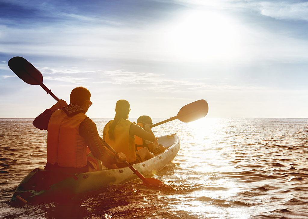 Kayaking – Islandactivitiesbh